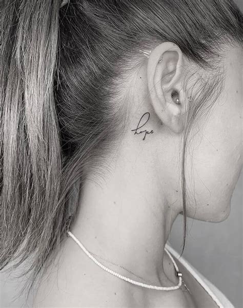 30 Unique Behind The Ear Tattoo Ideas For Women