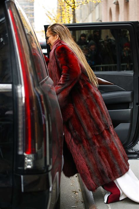 Jennifer lopez is in washington, d.c., and ready to perform later today during president joe biden's afternoon inauguration. Jennifer Lopez in a Long Red Fur Coat Arrives at The View ...