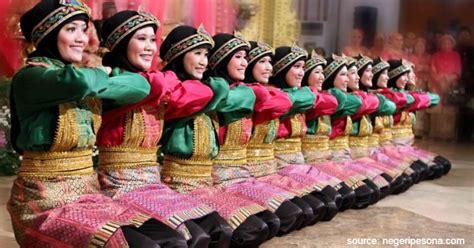 Tari Tradisional Asal Indonesia Riset