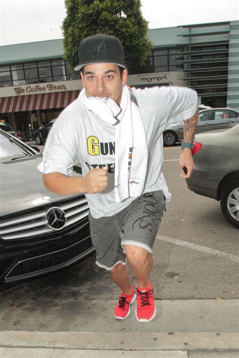 18 pictures of rob kardashian looking hot and happy photos 93 9 wkys