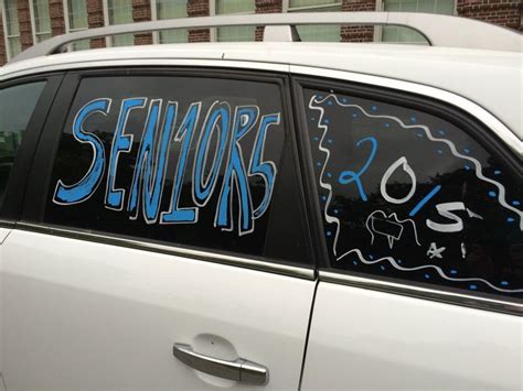 Senior Car Decoration Ideas For Graduation Parade