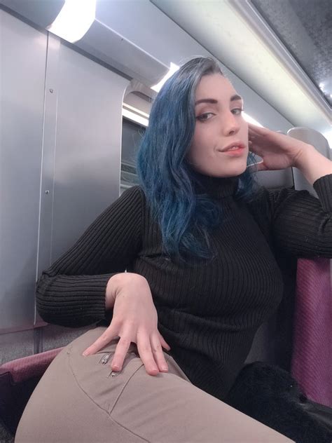 Train Casual Set ~ Arakamelia Pov You Cross My Path In The Train ~ Full Selfie Set Took On A Real