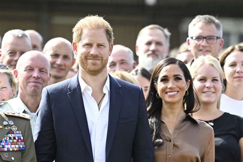 Meghan Markle Paired A Monochromatic Look With A Touch Of Pda At The Invictus Games