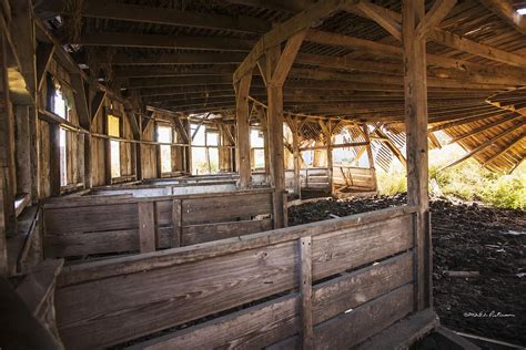 Inside The Round Barn By Edward Peterson Barn Farms Living Design