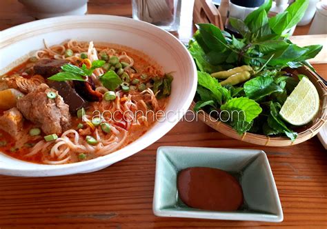 ແຊບມາເດີ ມີກະຕິ Come And Eat Mee Ka Tee Lao Noodle Soup