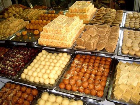 Kolkata Street Food 20 Famous Food Of Kolkata Holidify