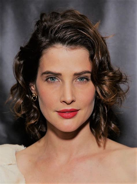 Cobie Smulders Body Measurements Career And Personal Life