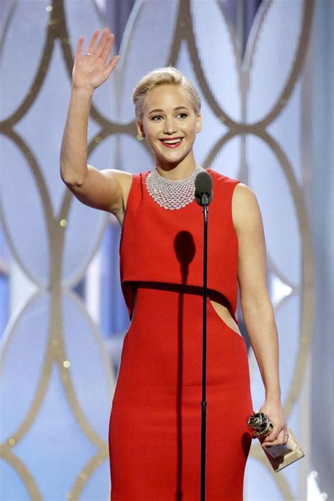 Jennifer Lawrence Interrupts And Criticizes A Reporter For Using His