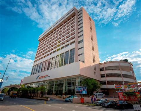 Very good value with free wifi and buffet. Bayview Hotel Melaka, Malacca - Compare Deals
