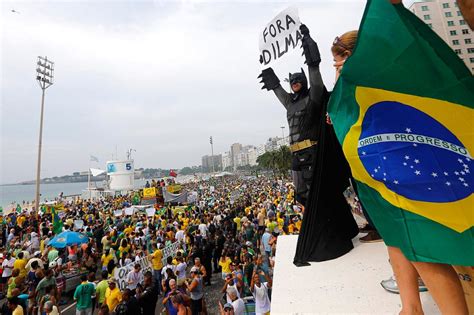 Brésil 1 5 million de manifestants contre Dilma Rousseff La Presse