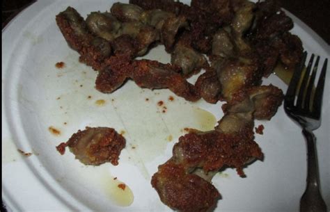 Combine cornstarch, soy sauce and salt. How to Make Fried Chicken Gizzards in 20 Minutes | Delishably