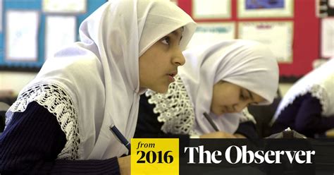 Young Muslim Women Take Lead Over Men In Race For Degrees The Gender Gap The Guardian