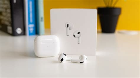 Next Gen Apple Airpods And Airpods Max To Come In Late 2024 Or Early