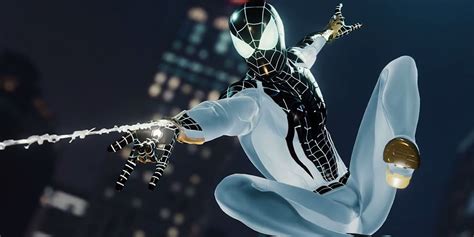 Marvel S Spider Man Goes Negative In New Hot Toys Figure