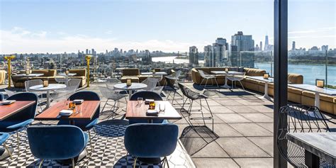 21 Best Rooftop Bars in NYC 2017 - NYC Rooftop Bars & Lounges Near Me