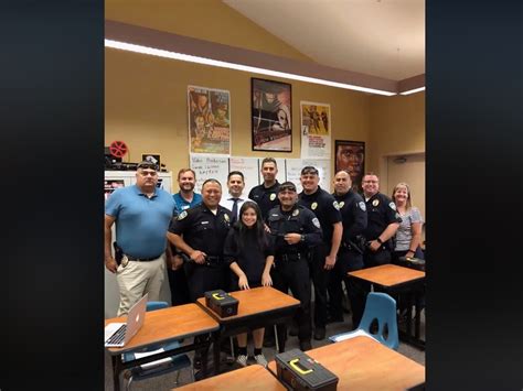 Police Escort Daughter Of Fallen Officer To First Day Of School Palm