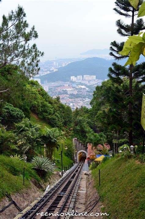 Tak perlu merogoh kocek dalam agar dapat menikmati suasana alam disini, pasalnya pengunjung cukup membayar ongkos parkir saja yakni sebesar rp. Reena's Online: Penang Hill / Bukit Bendera