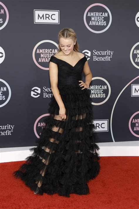 Jojo Siwa S Black Dress At The American Music Awards 2021 Popsugar Fashion Uk Photo 8
