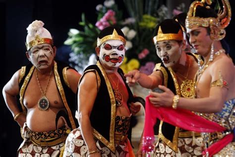 Wayang Orang Seni Pertunjukan Teater Tradisional Jawa