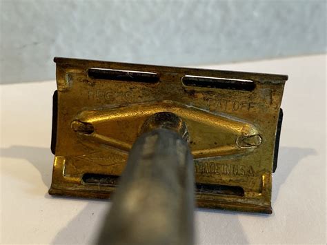 Vintage Collectable Gillette Regus Double Edge Razor Gold Tone Made In