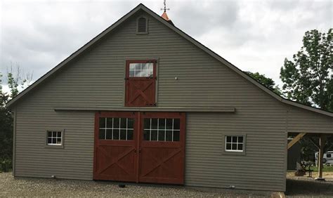 Help for one of the biggest decisions homeowners have to make: Horse Barn Color Schemes | The 5 Horse Barn Colors You'll Love