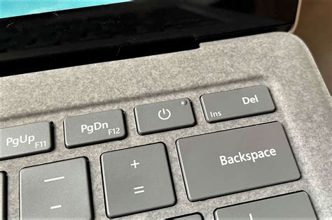 How To Lock The Microsoft Surface Laptop 4