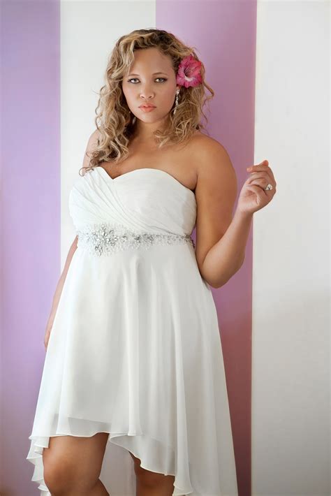 Bmbridal has a great collection of wedding dresses, bridesmaid dresses and accessories for all kinds of weddings.we are so excited to finally be launching our online store, made with you and your perfect wedding in mind. Plus Size Beach Wedding Dresses 2015