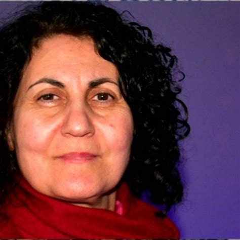 Stream گفتگویی با خانم رضوان مقدم در مورد قتل های دولتی و قتل زنان به