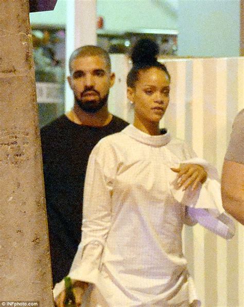 Rihanna And Drake Confirm Their Romance By Kissing Onstage In Miami
