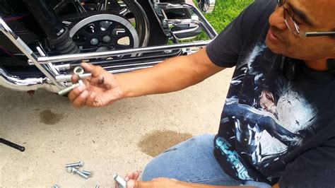 How To Install A Lowering Kit On Motorcycle Part 1 Youtube