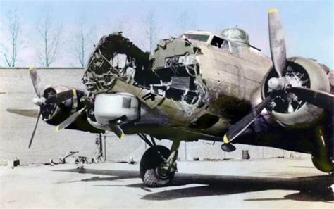 The Most Amazing Landings of Boeing B-17 Flying Fortress (33 pics)