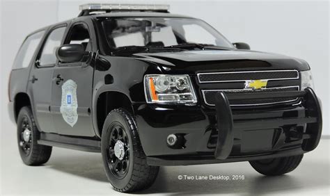 Welly 124 2008 Chevrolet Tahoe Police