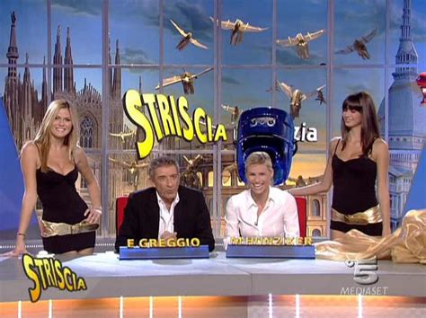 Le veline di striscia la notizia: Michelle Hunziker, Thais Souza Wiggers, Mélissa Satta et ...