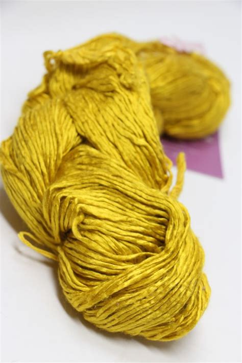 Peau De Soie Silk Yarn Gold A Fabulous Yarn Exclusive