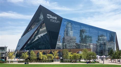 You may not redeem cash back, and you will immediately lose all of your cash back, if your account is closed to future transactions. US Bank Stadium — LSE Architects