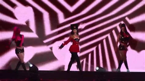 Natalia oreiro pursued her music career with her second album, tu veneno. Natalia Oreiro - tu veneno - YouTube