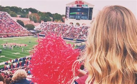 10 Adorable Gameday Outfits At Ole Miss Society19