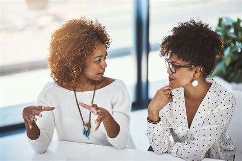 How Women Can Build Stronger Relationships At Work And Actually