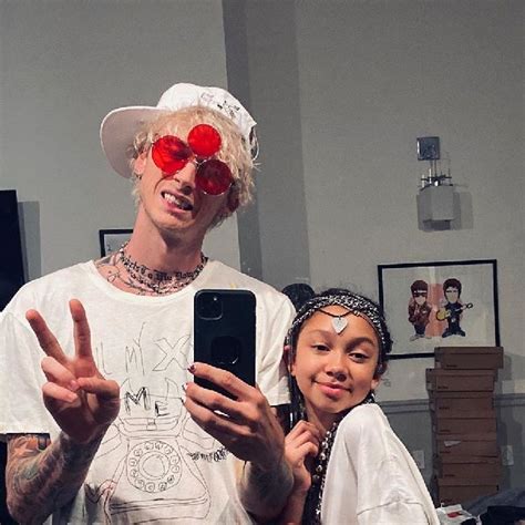 Machine gun kelly, mgk has a twelve years old daughter named casie colson baker from his failed relationship with emma cannon. Machine Gun Kelly - Bio, Age, Net Worth, Height, Single ...