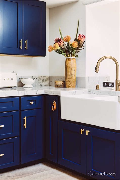 20 Navy Kitchen Cabinets With White Countertops