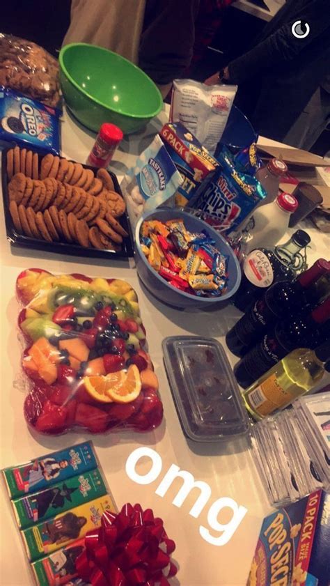 Pinterest: Lowkeyy_wifeyy | Junk food snacks, Sleepover ...