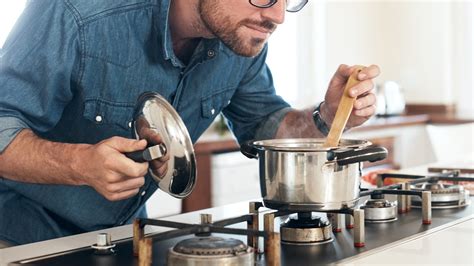 What to get a mexican dad for his birthday. Dad stops cooking dinner for his kids and internet loves ...