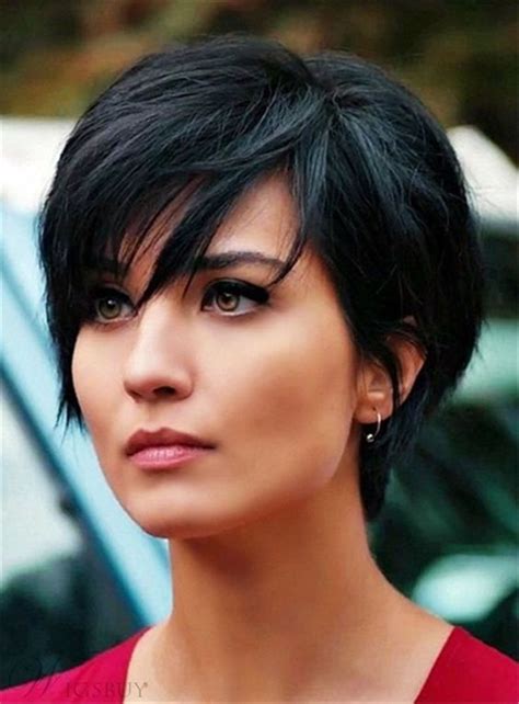We love how she leaves the short pieces dark brown while. 45 Gorgeous Short Haircuts for Office Women