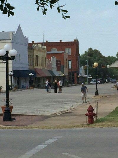 Miranda In Smithville Texas Filming Her New Music Video Cant Wait To