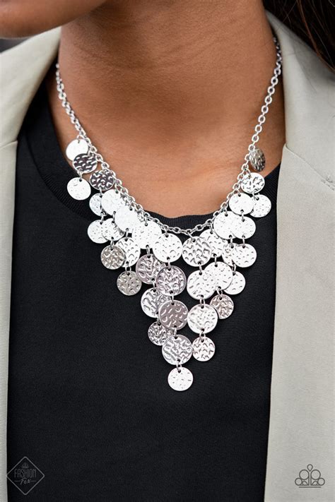 Paparazzi Necklace Fashion Fix Feb 2021~ Spotlight Ready Silver