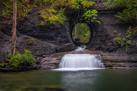 The Hole In The Wall Waterfall Vancouver Island Canada Flickr