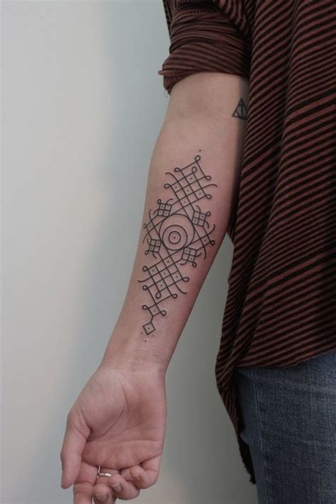 When you have that specific #design of tattoo in your mind, do not allow the cost of it stop you from getting inked. 125 Top Rated Geometric Tattoo Designs This Year - Wild ...