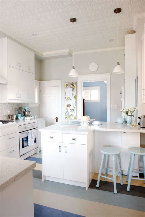 Sarah Richardsons Tips To Create A Vintage Inspired Kitchen