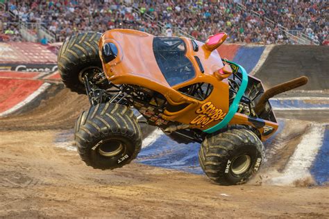 Scooby Doo Truck Driver Linsey Read On Her Monster Jam Career And Pups