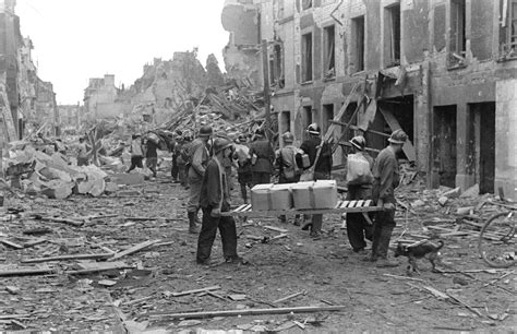 Photos De Caen Pendant La Bataille De Normandie Dans Le Département Du